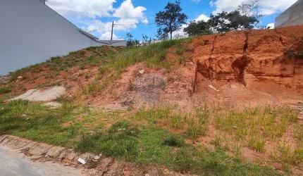 Lote à Venda no Residencial Villa Verde!