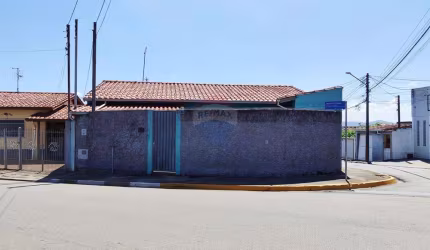 Casa Térrea à Venda no Bairro Vila Batista – Bragança Paulista