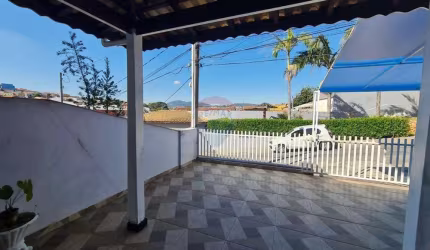 OTIMO SOBRADO 3 DORMITORIOS EM CONDOMINIO FECHADO.