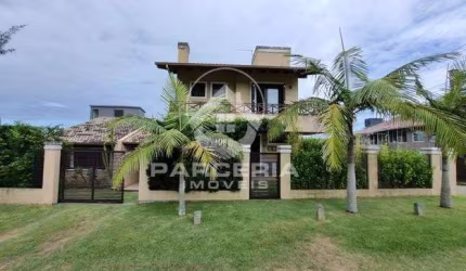 Casa para Venda em Garopaba, Ferraz, 4 dormitórios, 1 suíte, 4 banheiros, 2 vagas