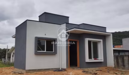 Casa para Venda em Garopaba, Ressacada, 2 dormitórios, 1 banheiro, 1 vaga