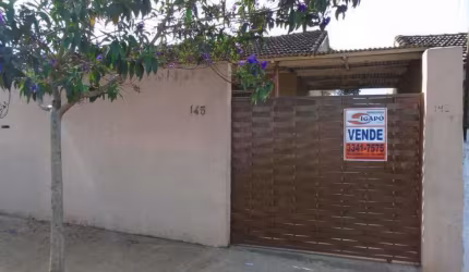 Casa com 3 quartos à venda na Rua Domingos Biasoni, Conjunto Habitacional Flores, Londrina por R$ 180.000
