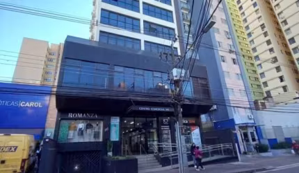 Sala comercial com 2 salas para alugar na Rua Senador Souza Naves, Centro, Londrina por R$ 950