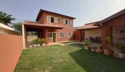 Casa com 3 quartos à venda na Avenida Anália Franco, Brasília, Londrina por R$ 760.000