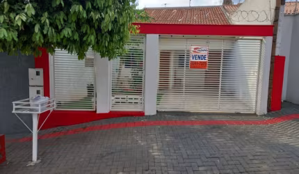 Excelente casa no Jardim Tarobá