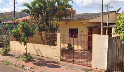 Excelente Imóvel para renda, são 2 casas no mesmo Terreno.