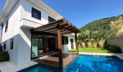 Casa com 5 quartos à venda em Pirabeiraba, Joinville  por R$ 2.480.000
