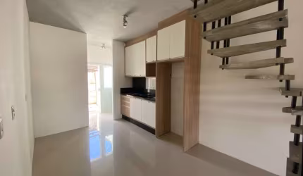 Casa com 2 quartos à venda no Santo Antônio, Joinville , 67 m2 por R$ 349.000