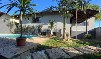 Casa com 3 quartos à venda no Costa e Silva, Joinville  por R$ 849.000