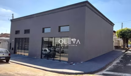 Salão à venda, 160 m² por R$ 470.000,00 - Centro - Monte Aprazível/SP