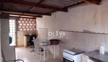 Casa com 2 dormitórios à venda por R$ 140.000,00 - Parque Residencial da Amizade - São José do Rio Preto/SP