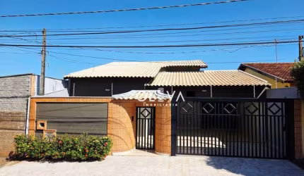 Casa com 3 dormitórios à venda, 285 m² por R$ 737.000,00 - Jardim Caparroz - São José do Rio Preto/SP