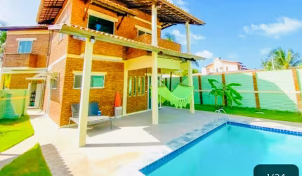 Sobrado 3 suites com piscina à 500mts praia