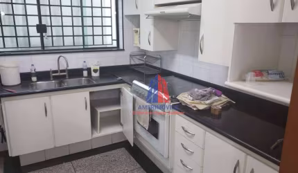 Casa com 3 dormitórios à venda, 138 m² por R$ 750.000,00 - Vila Santa Catarina - Americana/SP