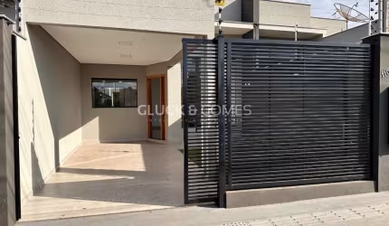 Casa com 3 quartos à venda na Rua Senegal, 119, Ouro Verde, Londrina por R$ 385.000