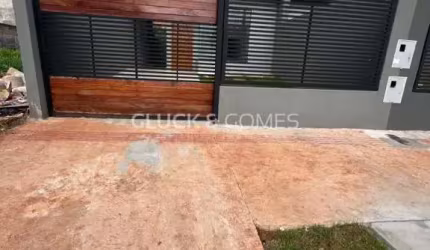 Casa com 3 quartos à venda na Paschoal Ghelardi, 521, Colúmbia, Londrina por R$ 370.000