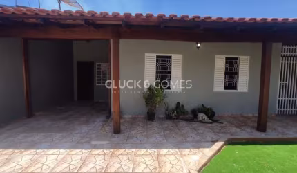 Casa com 3 quartos à venda na Antônio César Callero, 83, Jardim Athenas, Londrina por R$ 300.000