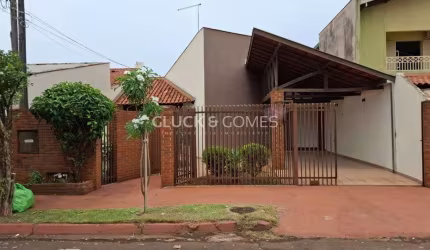 Casa com 3 quartos à venda na Rua Amaury de Oliveira e Silva, 315, Jardim Tarumã, Londrina por R$ 550.000