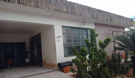 CASA COM 3 QUARTOS SETOR SUL