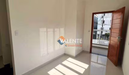 Sobreposta Alta com 2 dormitórios à venda, 48 m² por R$ 240.000 - Parque São Vicente - São Vicente/SP