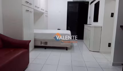 Flat com 1 dormitório à venda, 36 m² por R$ 169.000,00 - Centro - São Vicente/SP