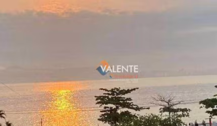 Sobrado com 2 dormitórios à venda, 90 m² por R$ 295.000,00 - Vila Voturuá - São Vicente/SP