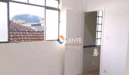 Apartamento com 2 dormitórios à venda, 65 m² por R$ 206.000,00 - Vila São Jorge - São Vicente/SP