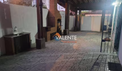 Casa com 3 dormitórios à venda, 200 m² por R$ 520.000,00 - Aviação - Praia Grande/SP