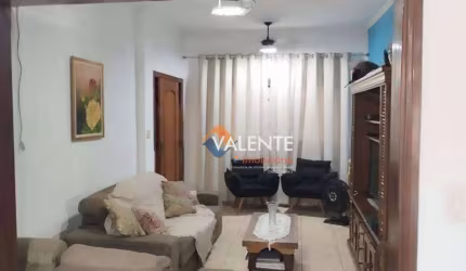 Casa com 3 dormitórios à venda por R$ 635.000,00 - Bom Retiro - Santos/SP