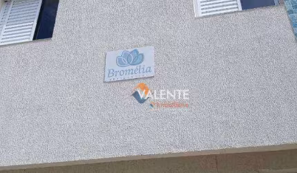Apartamento com 2 dormitórios à venda, 48 m² por R$ 295.000,00 - Vila Voturuá - São Vicente/SP