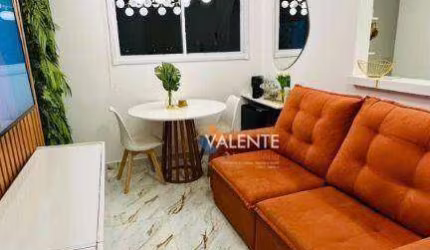 Apartamento com 2 dormitórios à venda, 46 m² por R$ 320.000,00 - Areia Branca - Santos/SP