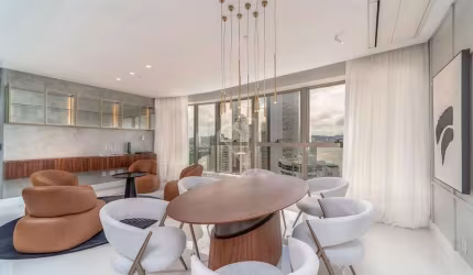 Apartamento no Edifício Yachthouse em Balneário Camboriú