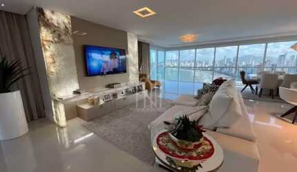 Apartamento Edifício Sky Tower com vista total de Balneário Camboriú - SC