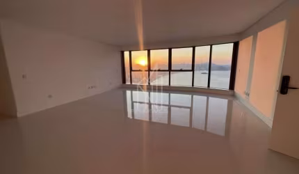 Apartamento no Edifício Yachthouse em Balneário Camboriú