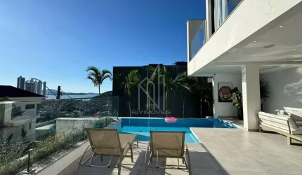 Casa de Alto Luxo no Condomínio Bella vista