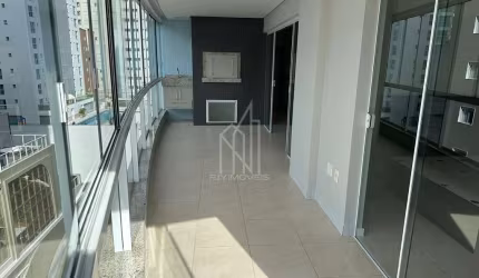 Apartamento no Edifício Square