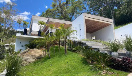 Casa no condomínio Bella Vista em Balneário Camboriú