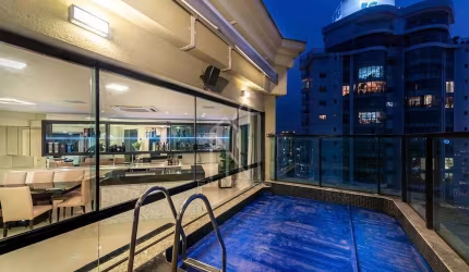 Cobertura Duplex no Grand Royale quadra mar em Balneário Camboriú