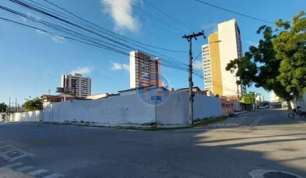 Casa Comercial para aluguel, 9 quartos, 2 suítes, 1 vaga, Fátima - FORTALEZA/CE