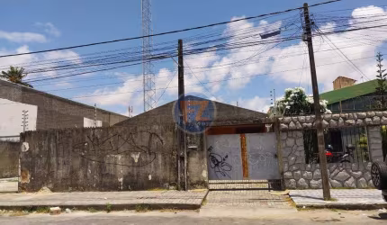 Casa Comercial para aluguel, Cidade dos Funcionários - FORTALEZA/CE