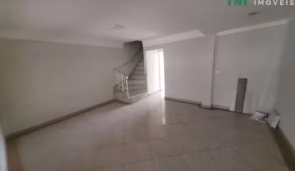 Sobrado / 2 Vagas / Proximo a AV. Sapopemba