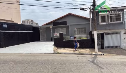 Casa térrea para alugar / Tatuapé / Comercial / 3 salas / 4 vagas
