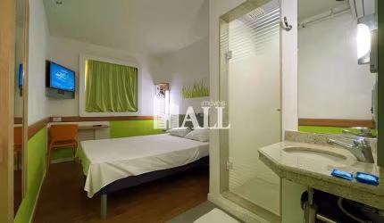Apartamento com 1 dorm, Jardim Maria Cândida, São José do Rio Preto - R$ 270 mil, Cod: 8881