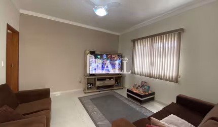 Casa com 2 dorms, Residencial Regissol I, Mirassol - R$ 350 mil, Cod: 10033