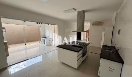 Casa com 3 dorms, Parque Residencial J. Macedo, São José do Rio Preto - R$ 590 mil, Cod: 13019