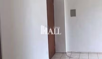 Apartamento com 1 dorm, Higienópolis, São José do Rio Preto - R$ 220 mil, Cod: 13589