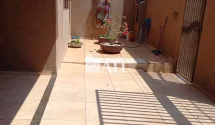 Casa com 2 dorms, Jardim Caetano II, São José do Rio Preto - R$ 350 mil, Cod: 15111