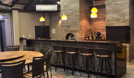 Casa com 5 dorms, Jardim Morumbi, São José do Rio Preto - R$ 1.8 mi, Cod: 8624