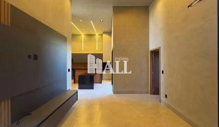 Casa com 3 suítes e piscina no Maisparque