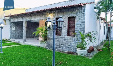 Casa com 3 dormitórios à venda, 230 m² por R$ 750.000,00 - Cambeba - Fortaleza/CE